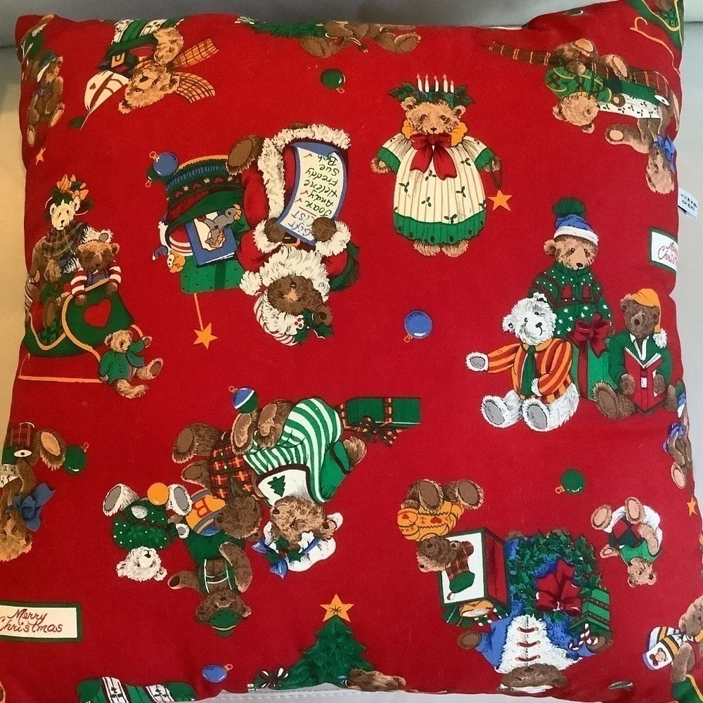 Riverdale Vintage Christmas Holiday Throw Pillow Made in USA‎